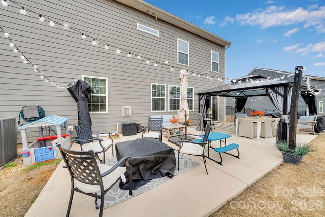 224 Hamptons Cove Road, Troutman, NC 28166