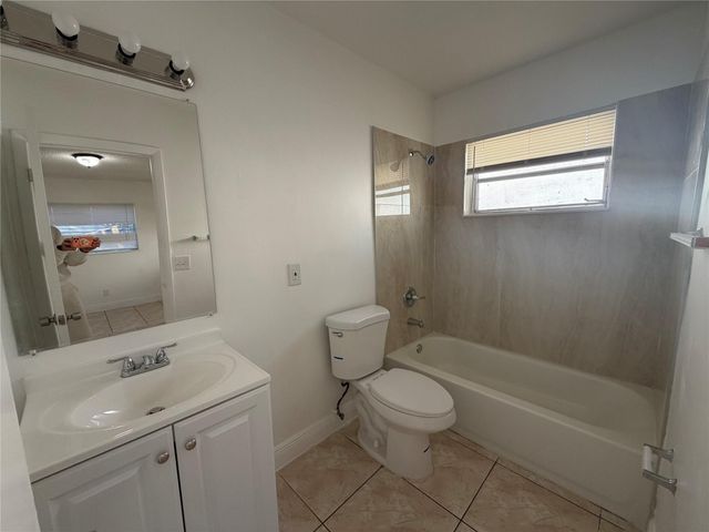 230 NW 8th Avenue, Dania Beach, FL 33004