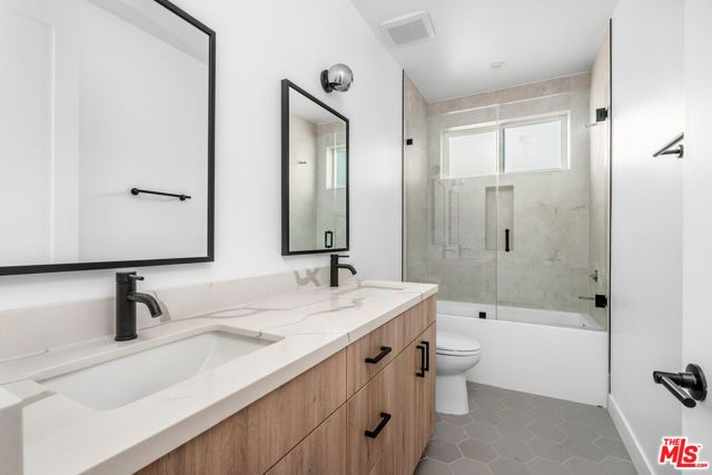 10823 Morrison Street, North Hollywood (los Angeles), CA 91601