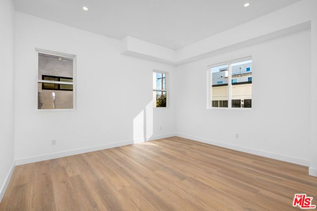 10823 Morrison Street, North Hollywood (los Angeles), CA 91601