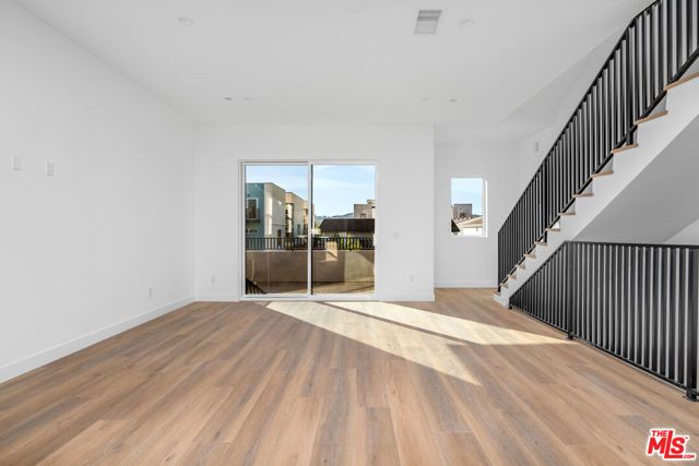 10823 Morrison Street, North Hollywood (los Angeles), CA 91601