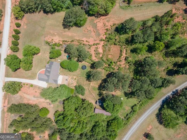 80 Creekside Road, Hogansville, GA 30230
