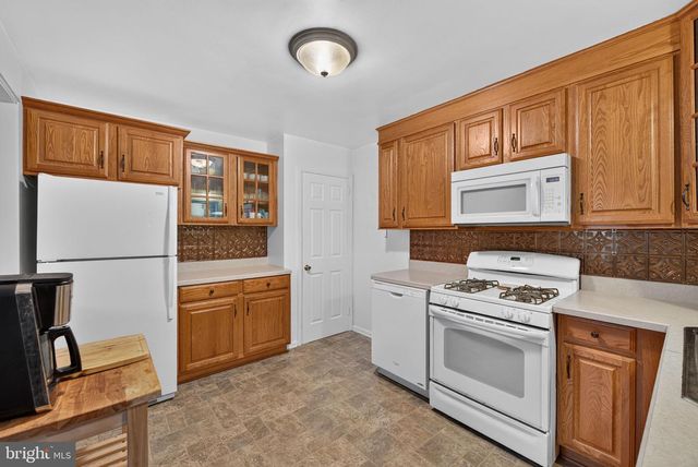 501 GENERAL SUTTER AVE, Lititz, PA 17543