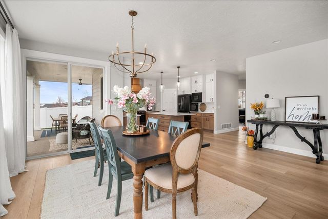 1706 S Morningside Heights Dr, Spokane Valley, WA 99016