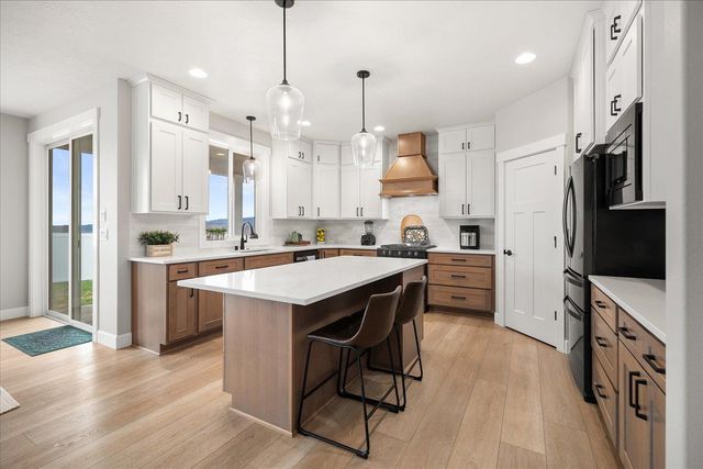 1706 S Morningside Heights Dr, Spokane Valley, WA 99016