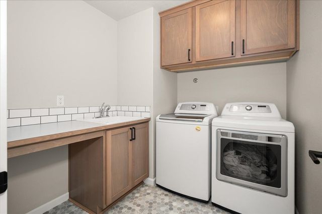 1706 S Morningside Heights Dr, Spokane Valley, WA 99016