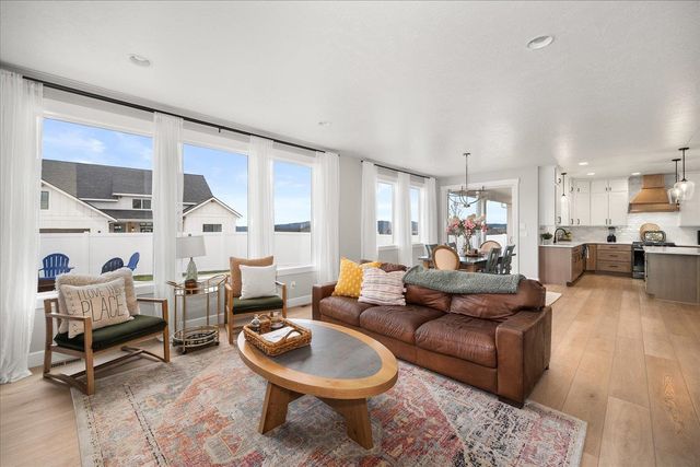 1706 S Morningside Heights Dr, Spokane Valley, WA 99016