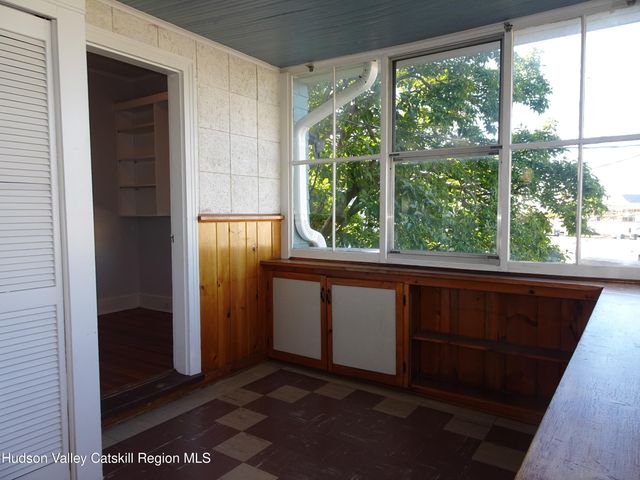 823-825 Columbia 3, Hudson, NY 12534