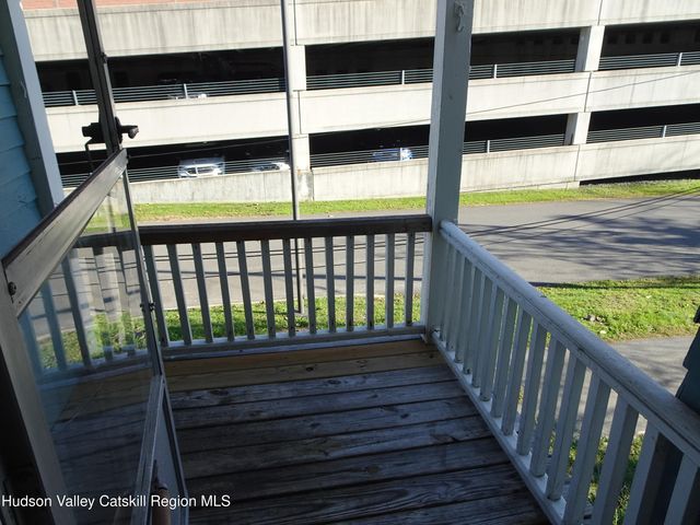 823-825 Columbia 3, Hudson, NY 12534