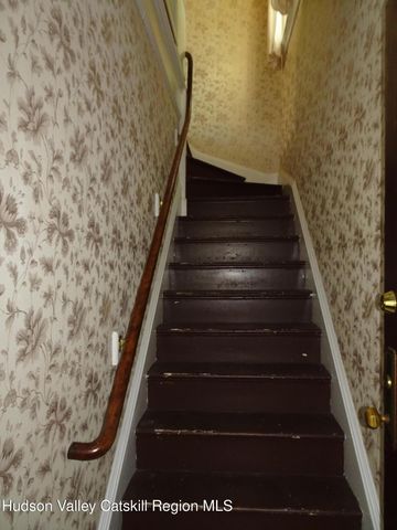 823-825 Columbia 3, Hudson, NY 12534