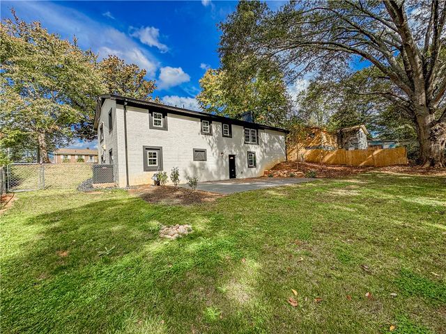 710 Evelyn Drive, Seneca, SC 29678