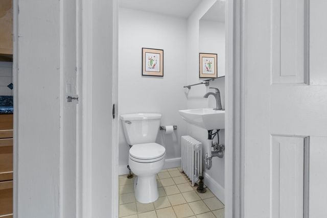 64 Gayland Rd, Needham, MA 02492