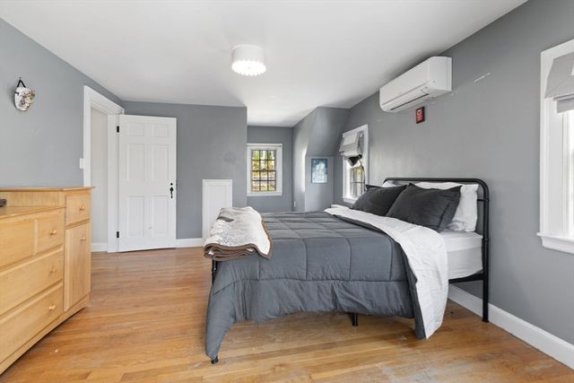 64 Gayland Rd, Needham, MA 02492
