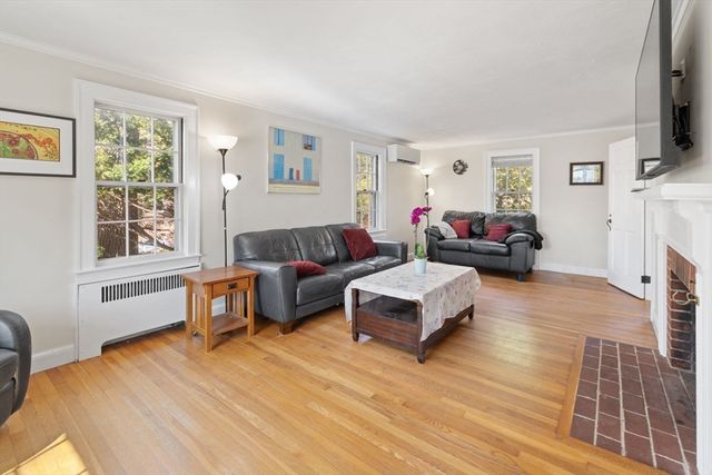 64 Gayland Rd, Needham, MA 02492