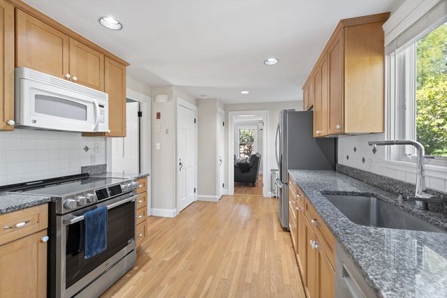 64 Gayland Rd, Needham, MA 02492