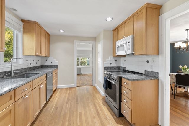 64 Gayland Rd, Needham, MA 02492