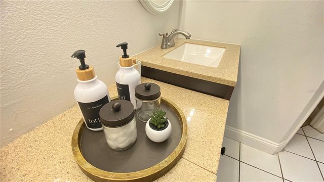 1001 LESTER RIDGE COURT, Kissimmee, FL 34747