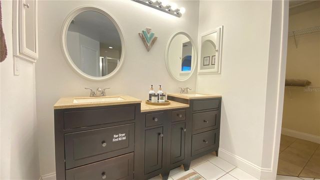 1001 LESTER RIDGE COURT, Kissimmee, FL 34747