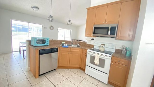 1001 LESTER RIDGE COURT, Kissimmee, FL 34747