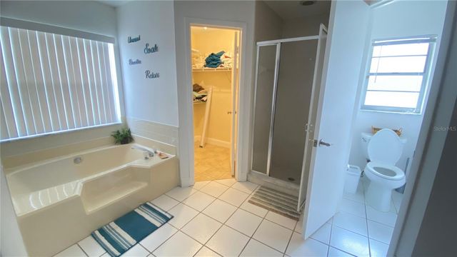 1001 LESTER RIDGE COURT, Kissimmee, FL 34747