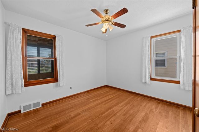 8315 Manorford Drive, Parma, OH 44129