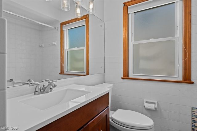 8315 Manorford Drive, Parma, OH 44129