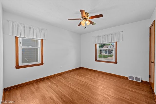 8315 Manorford Drive, Parma, OH 44129
