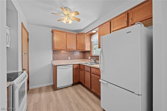 8315 Manorford Drive, Parma, OH 44129