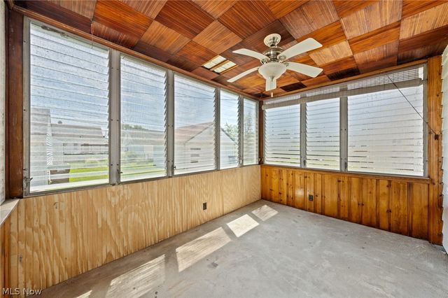 8315 Manorford Drive, Parma, OH 44129