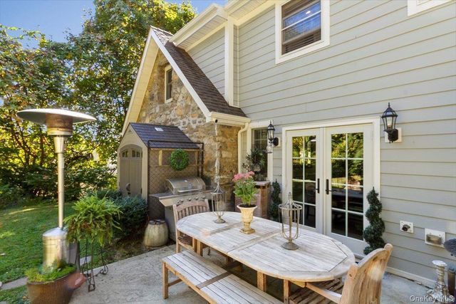 12 Philipse Road, Carmel, NY 10512