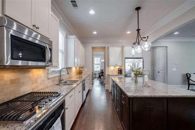 3790 Greenleffe Drive, Statham, GA 30666