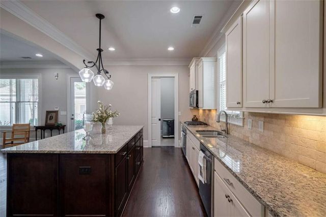 3790 Greenleffe Drive, Statham, GA 30666