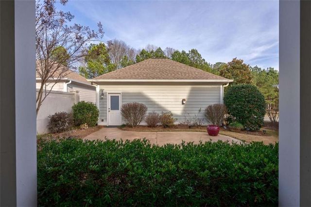 3790 Greenleffe Drive, Statham, GA 30666