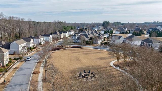 3790 Greenleffe Drive, Statham, GA 30666