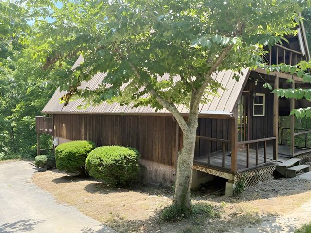 125 Azalea Court, Carlisle, KY 40311
