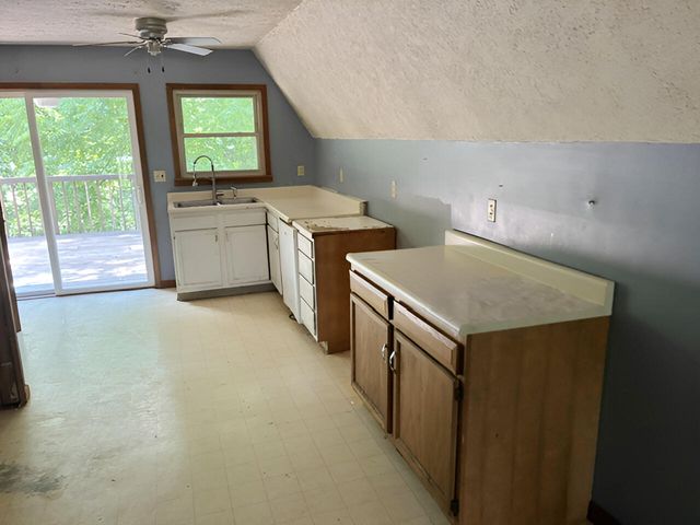 125 Azalea Court, Carlisle, KY 40311