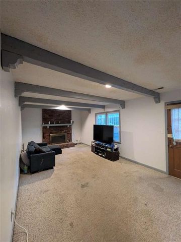 10709 Beacon Avenue, Kansas City, MO 64124