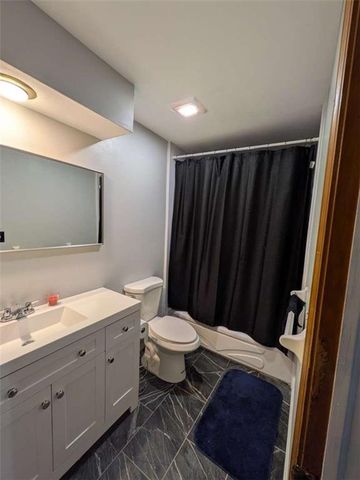 10709 Beacon Avenue, Kansas City, MO 64124