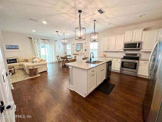 1117 17TH Street N, Jacksonville Beach, FL 32250