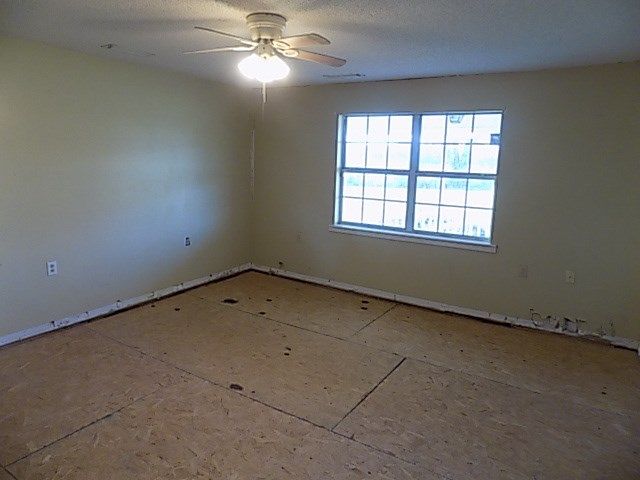 6795 S County Road 33, Ashford, AL 36312