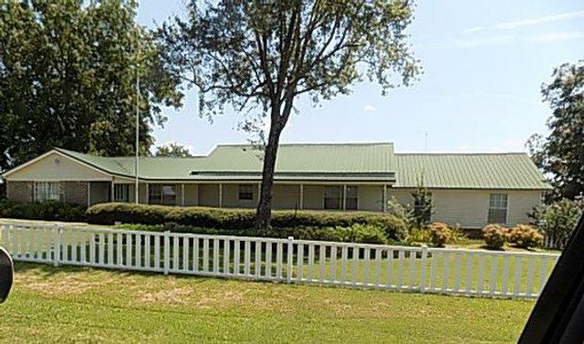 6795 S County Road 33, Ashford, AL 36312