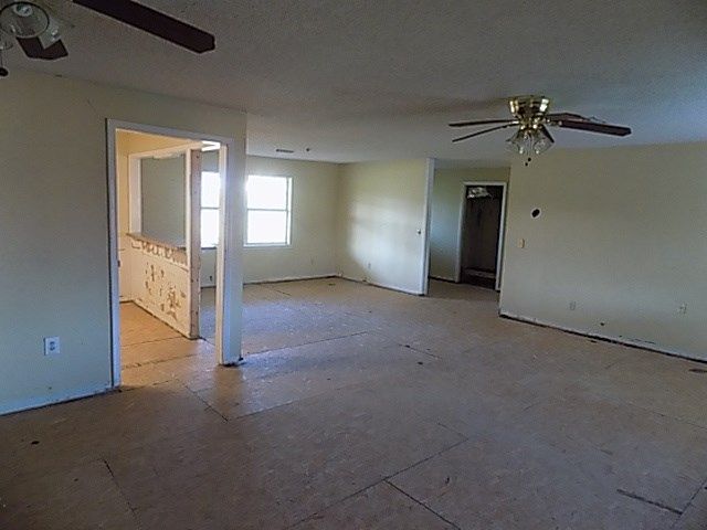 6795 S County Road 33, Ashford, AL 36312