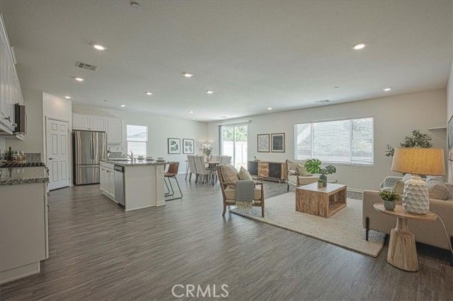 7922 Brass Kettle Circle, Riverside, CA 92507