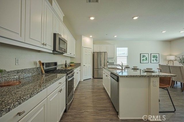 7922 Brass Kettle Circle, Riverside, CA 92507