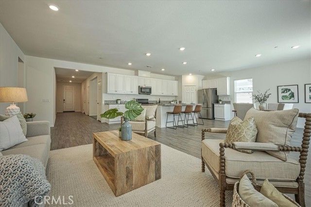 7922 Brass Kettle Circle, Riverside, CA 92507