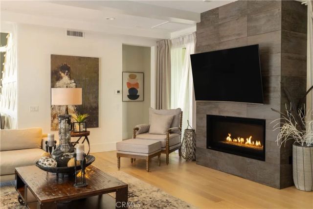 18806 Winnwood, Santa Ana, CA 92705