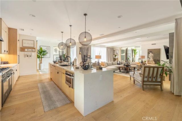 18806 Winnwood, Santa Ana, CA 92705