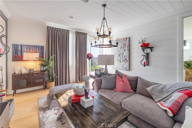 18806 Winnwood, Santa Ana, CA 92705