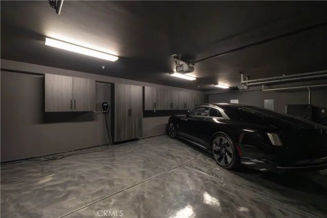 18806 Winnwood, Santa Ana, CA 92705