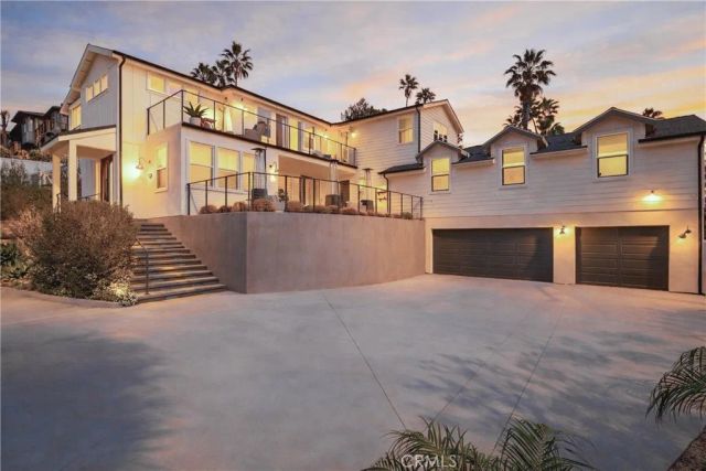 18806 Winnwood, Santa Ana, CA 92705